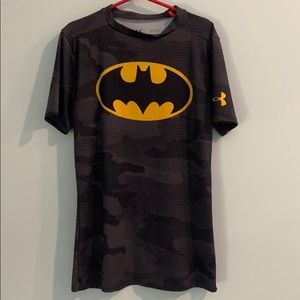 Boys Under Armour camo Batman fitted youth large